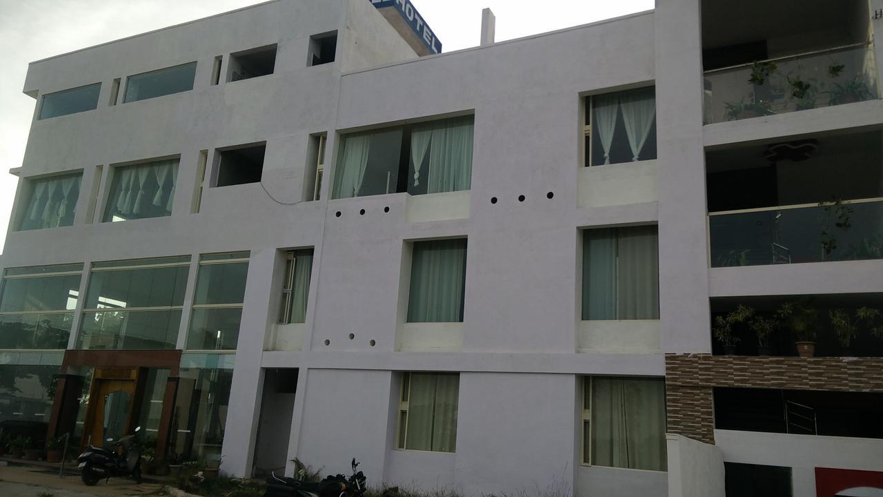 Airport Residency Bangalore Hotel Exterior photo